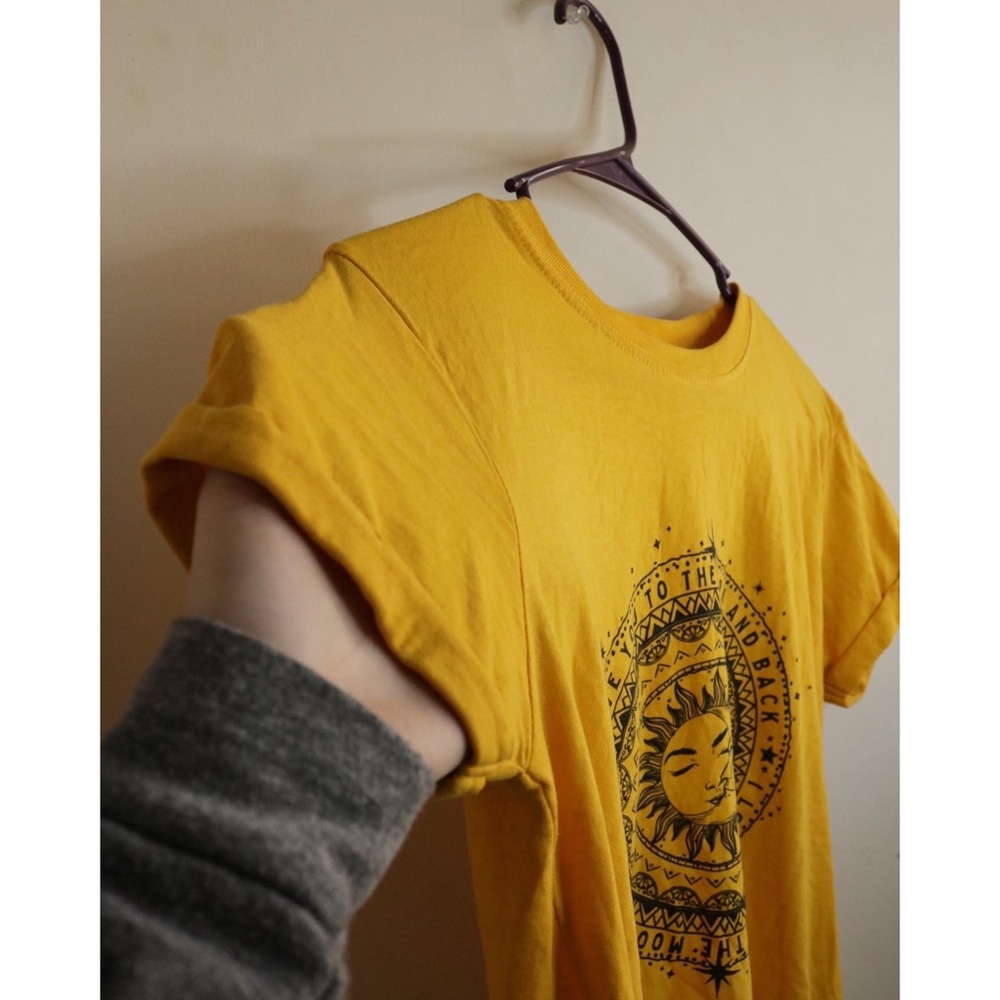 Sun lovers Tee - Picture 2 of 2